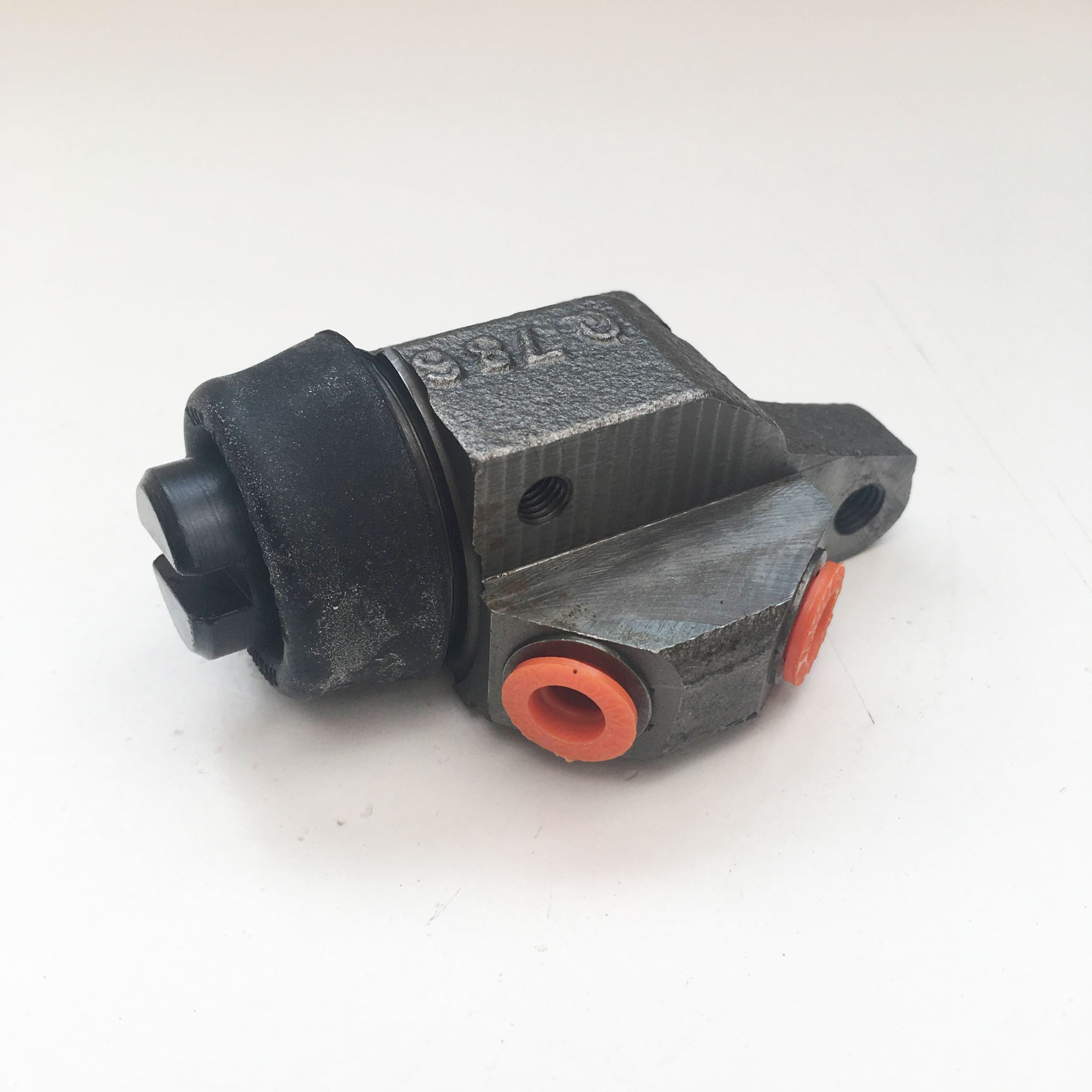 rh wheel-cylinder-ford-transit